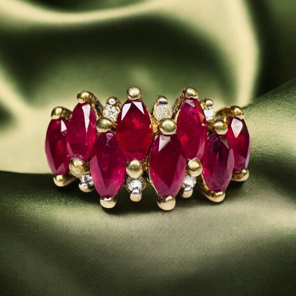 Unbranded Jewelry - VINTAGE -10K Gold -Natural Ruby & Diamond Ring -Size 10- 2CT- Cluster Ring -3.2g